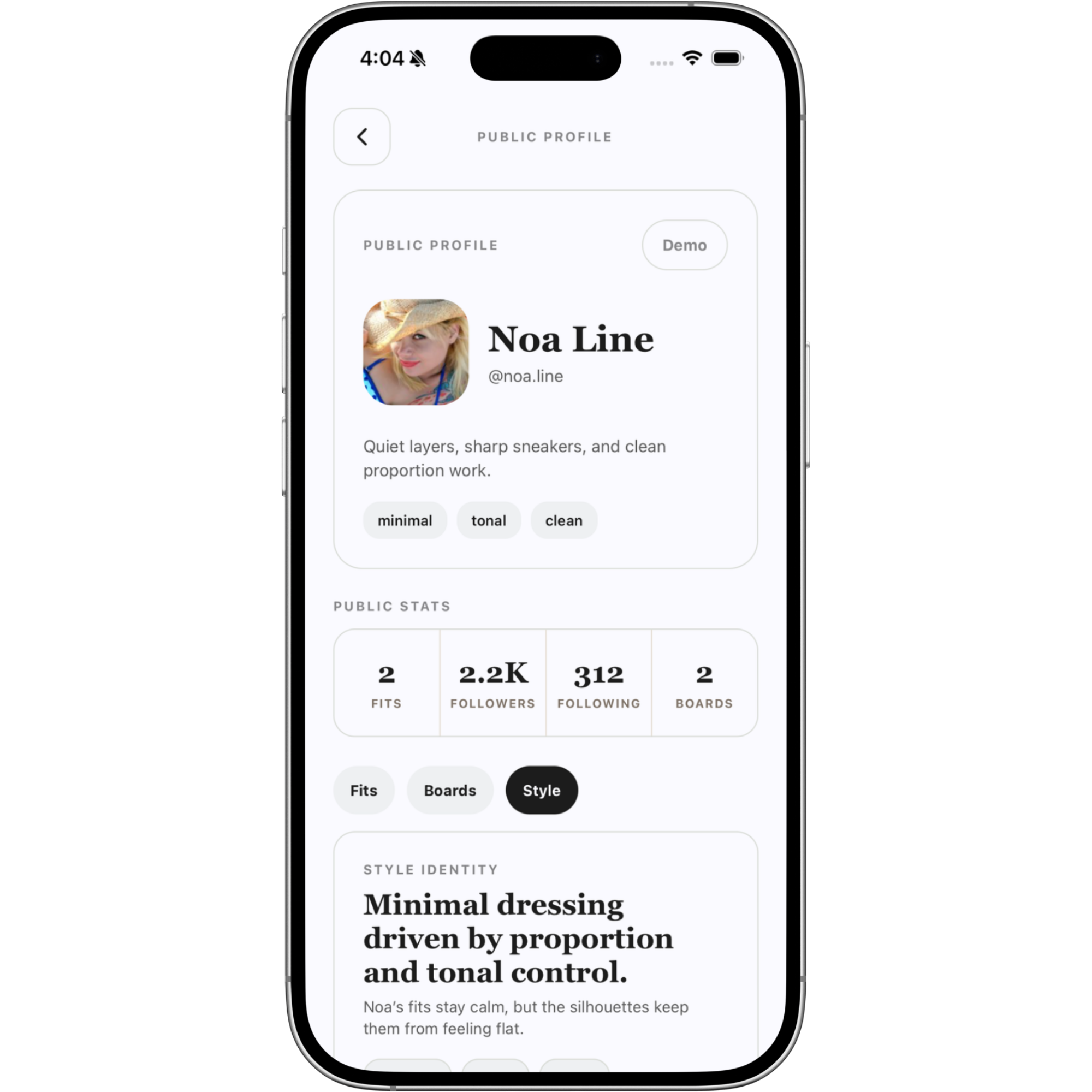 Klozu public profile style tab showing a summarized style identity.